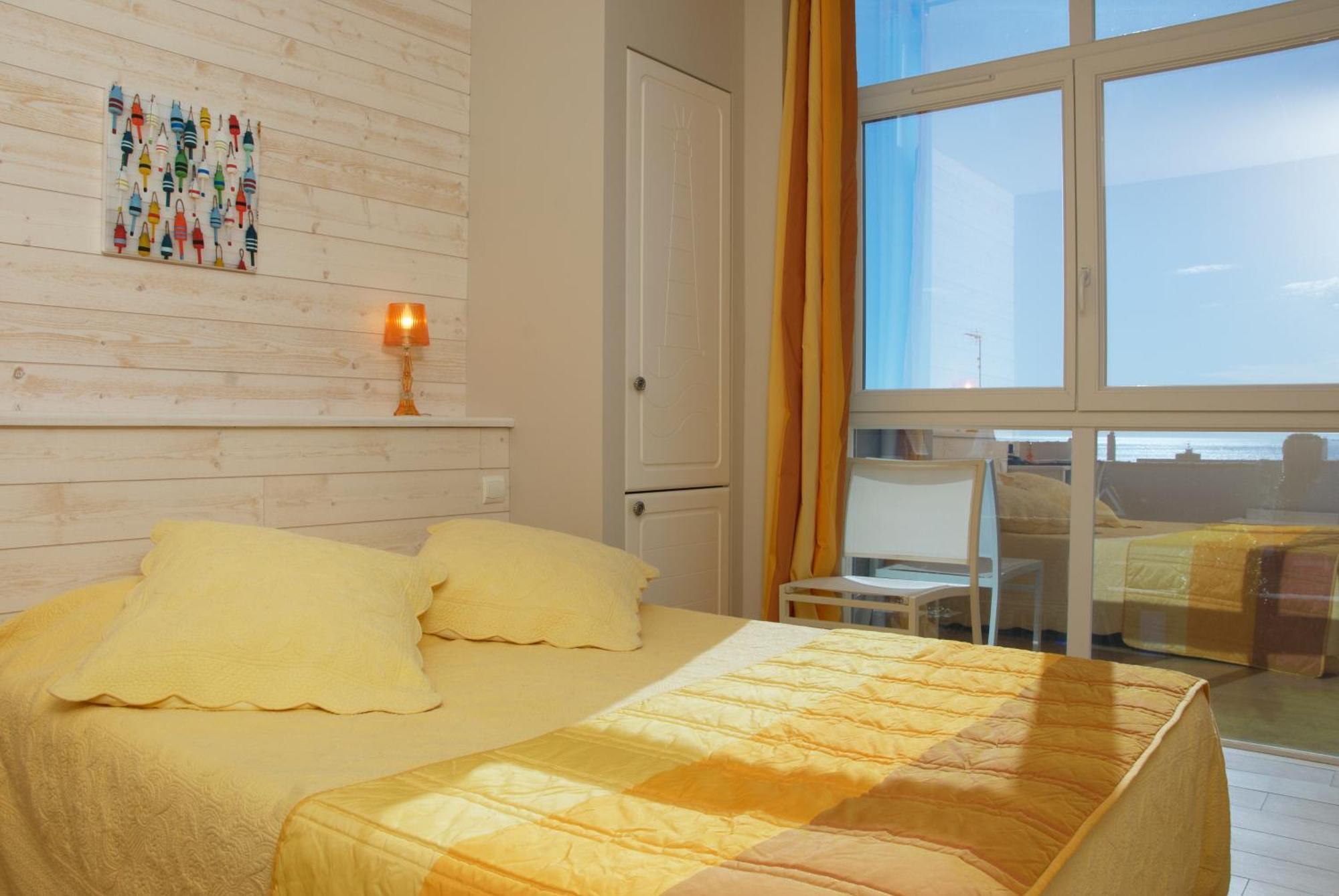 Logis Hotel Vent D'Iroise Plougonvelin Exterior photo