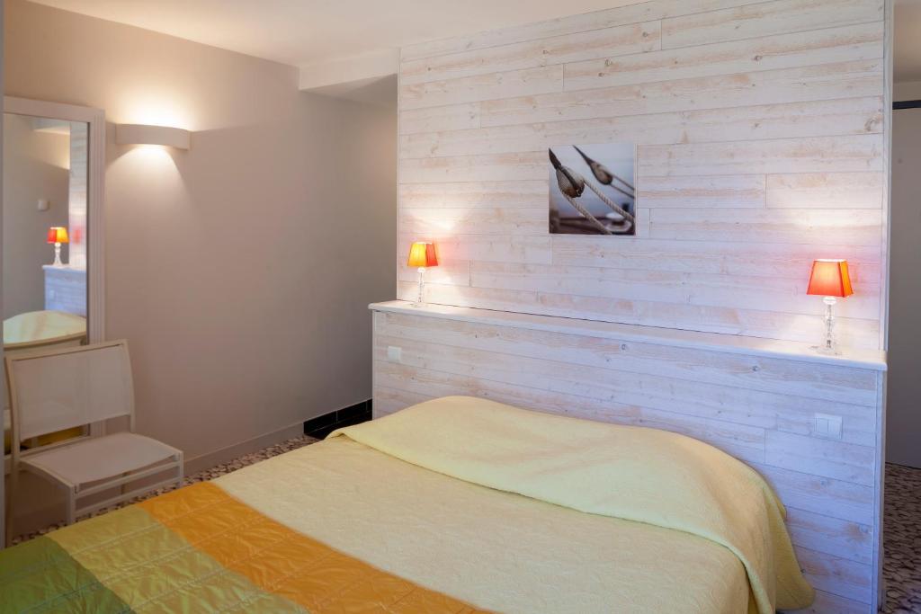 Logis Hotel Vent D'Iroise Plougonvelin Room photo